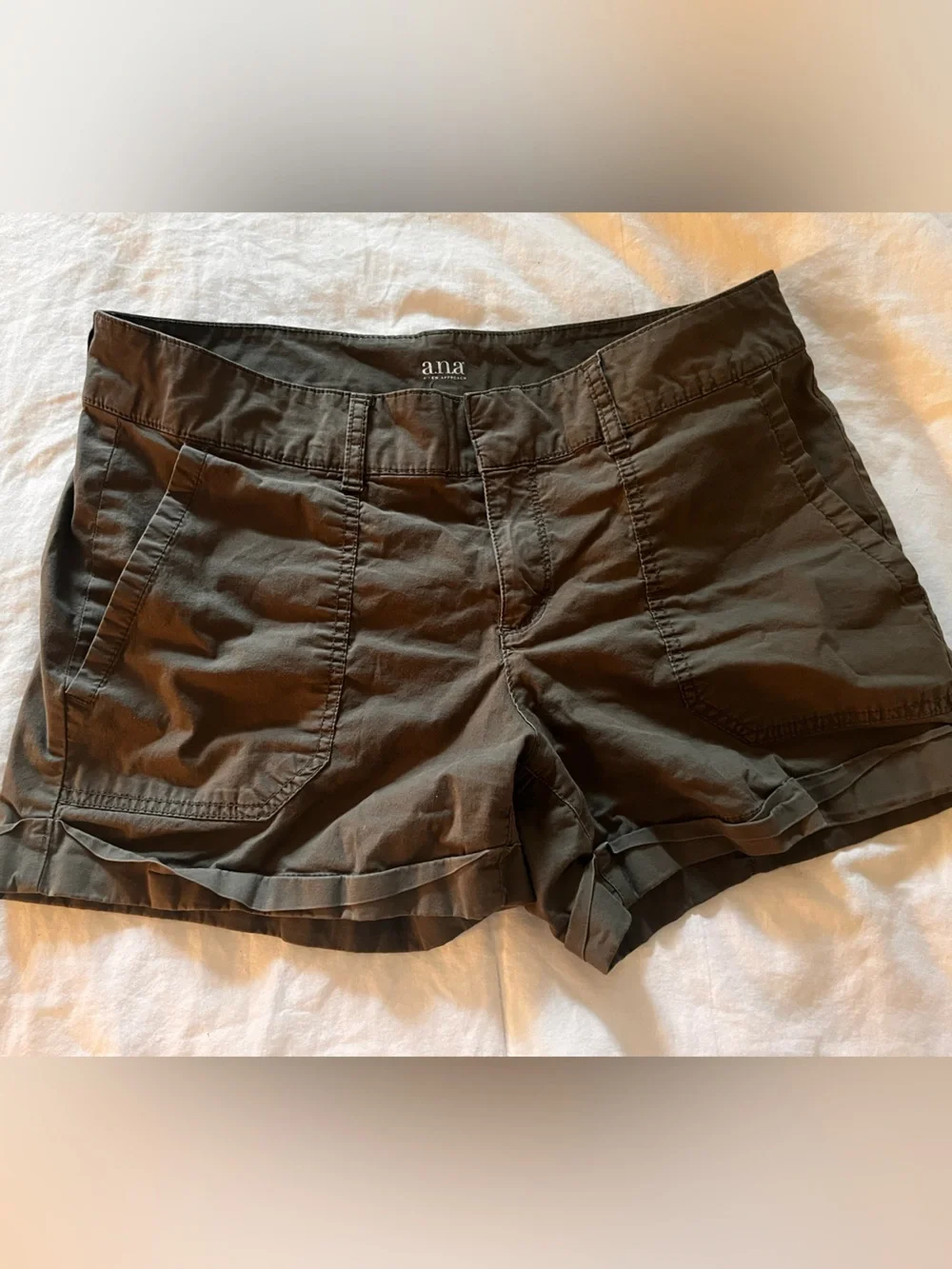 a.n.a Women's Olive Cargo Shorts
